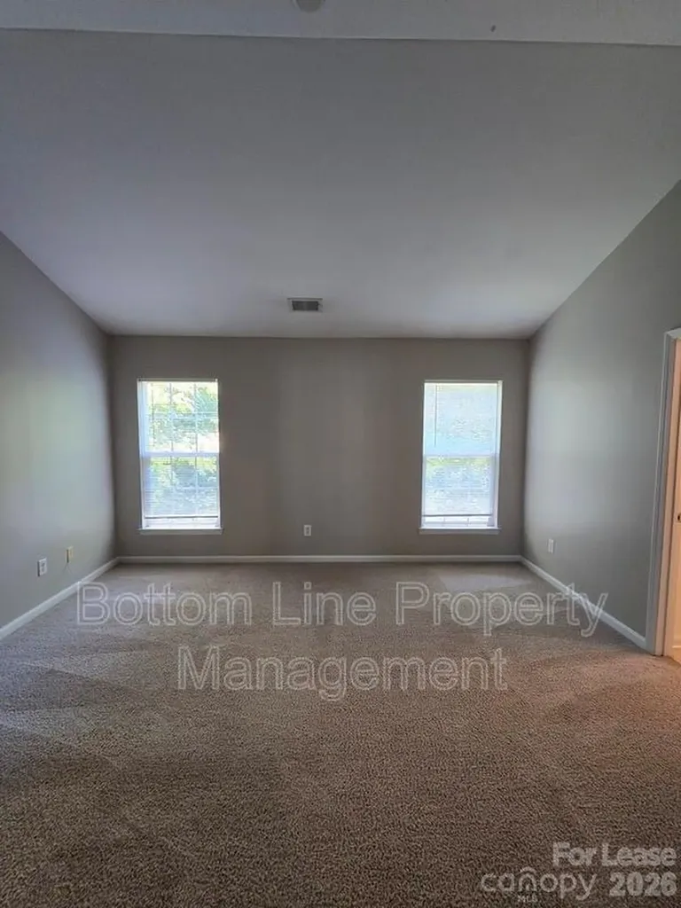 8630 Carolina Lily Lane Charlotte NC 28262