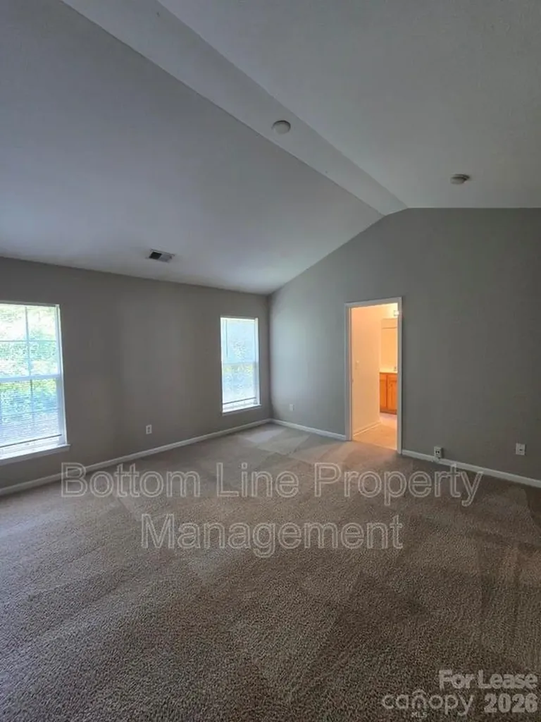 8630 Carolina Lily Lane Charlotte NC 28262