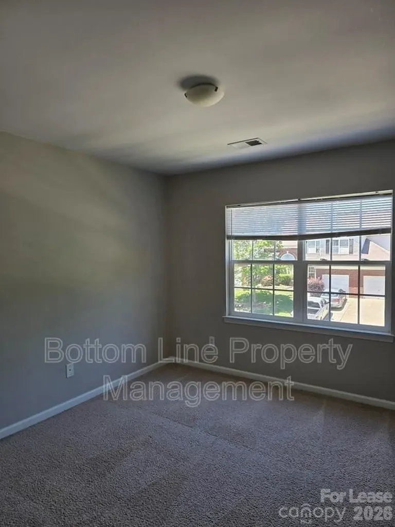 8630 Carolina Lily Lane Charlotte NC 28262