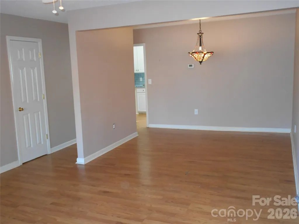 407 E Broad Street Statesville NC 28677