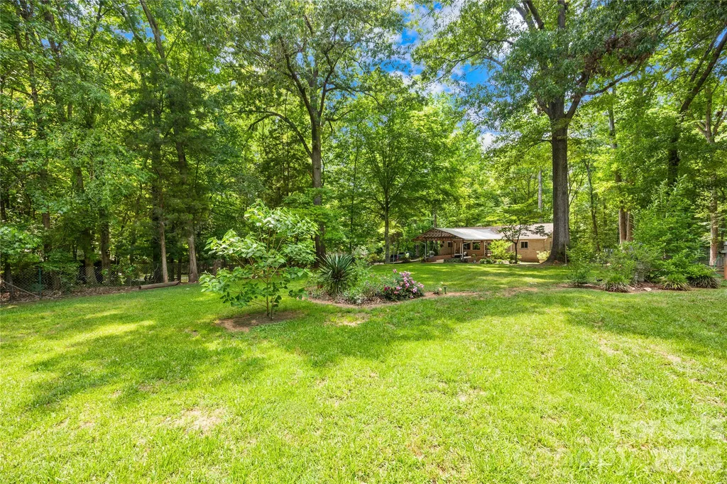 5917 Davis Road Waxhaw NC 28173