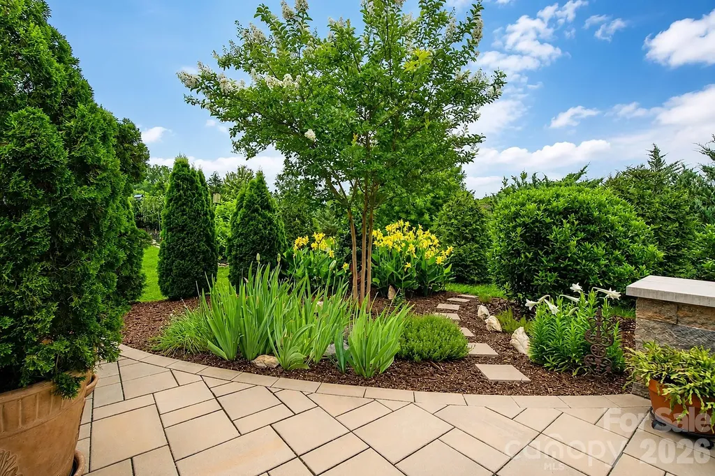317 Hemlock Bluff Court Denver NC 28037