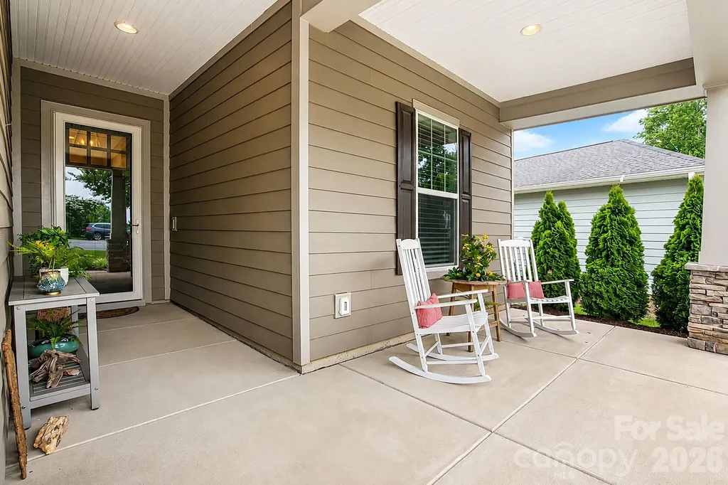 317 Hemlock Bluff Court Denver NC 28037