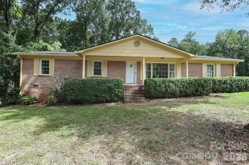 210 Cliffside Drive Kannapolis NC 28081