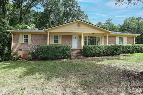 210 Cliffside Drive Kannapolis NC 28081
