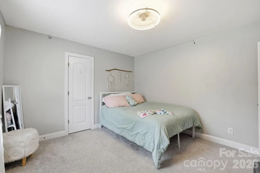 8636 Sagekirk Court Charlotte NC 28278