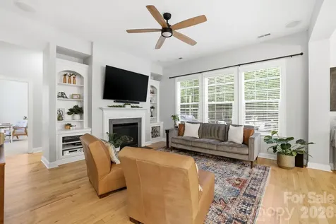 8636 Sagekirk Court Charlotte NC 28278