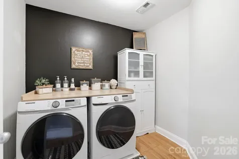 8636 Sagekirk Court Charlotte NC 28278