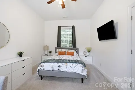8636 Sagekirk Court Charlotte NC 28278