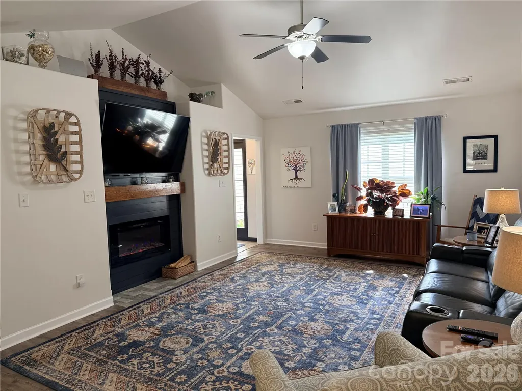 4495 Hanley Park Drive Walkertown NC 27051