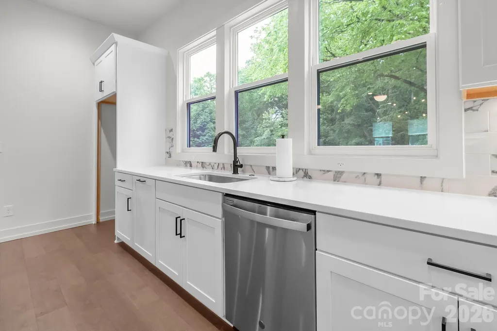 1451 Haywood Court Charlotte NC 28205