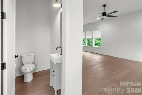 1451 Haywood Court Charlotte NC 28205