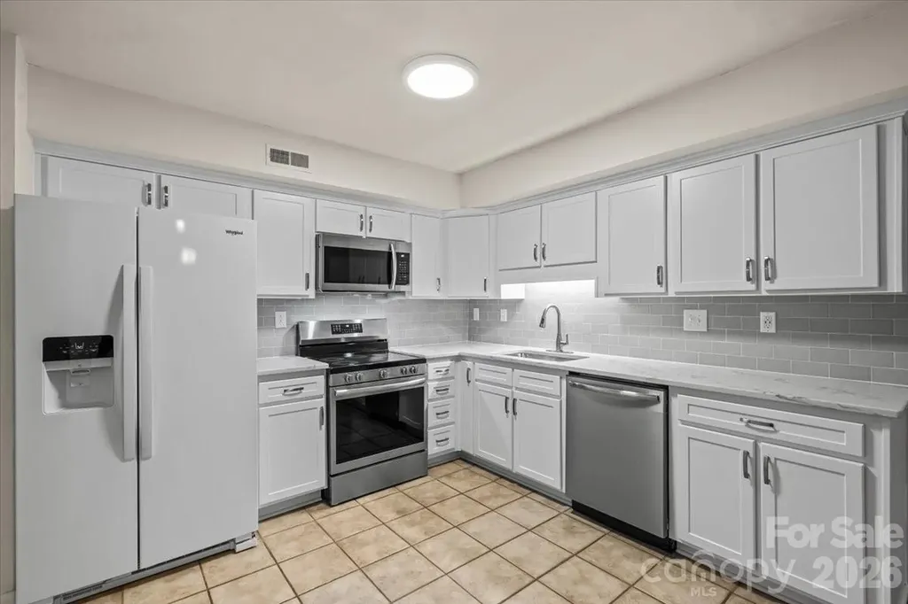 6740 Constitution Lane Charlotte NC 28210