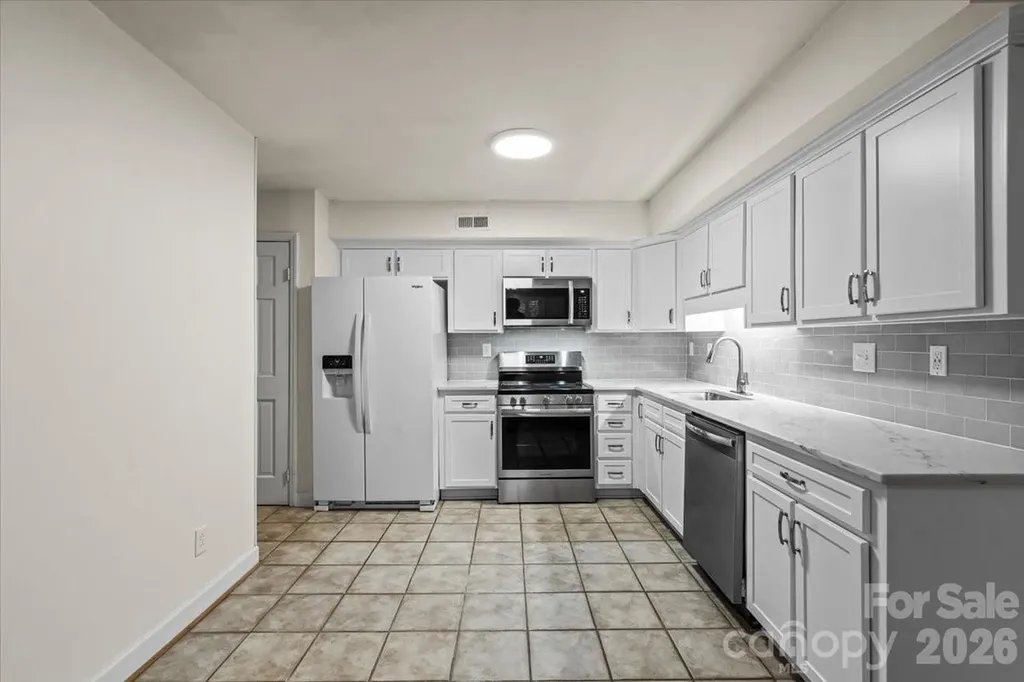 6740 Constitution Lane Charlotte NC 28210