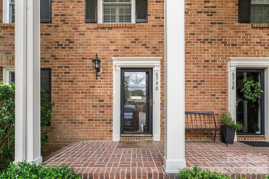6740 Constitution Lane Charlotte NC 28210