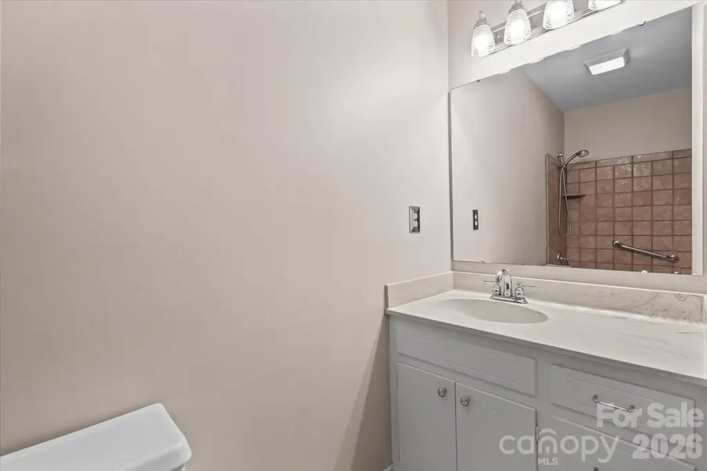 6740 Constitution Lane Charlotte NC 28210