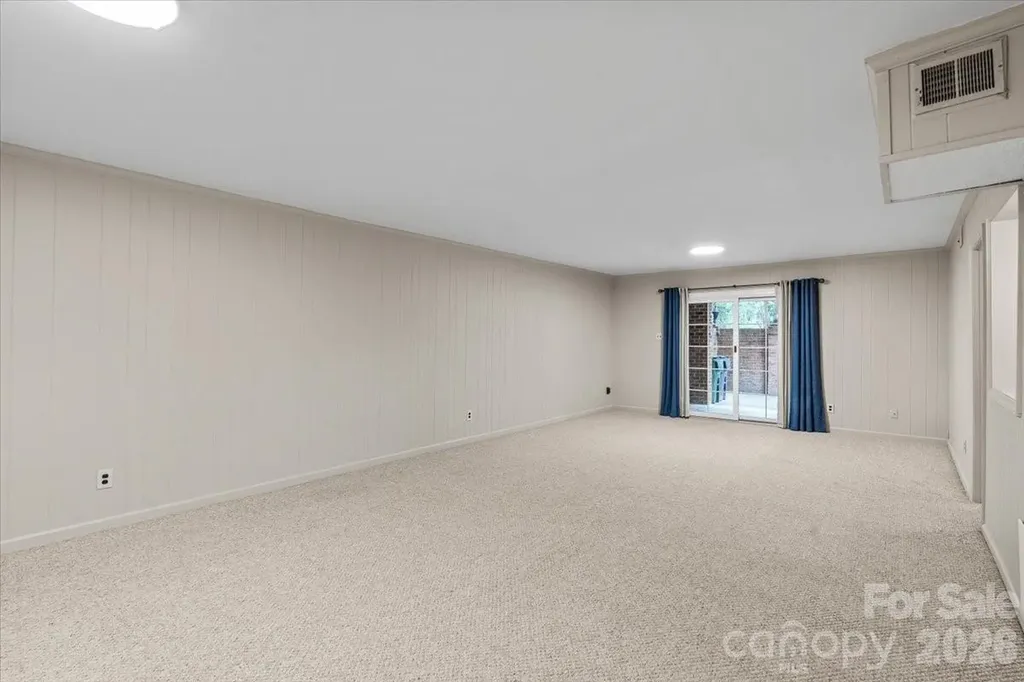 6740 Constitution Lane Charlotte NC 28210