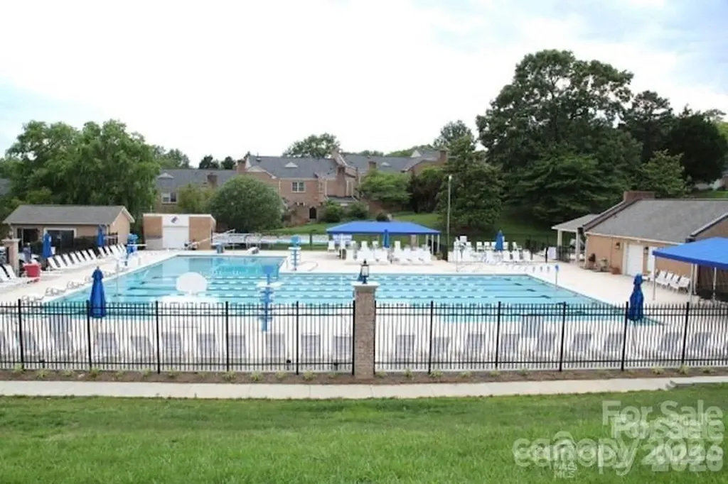 6740 Constitution Lane Charlotte NC 28210