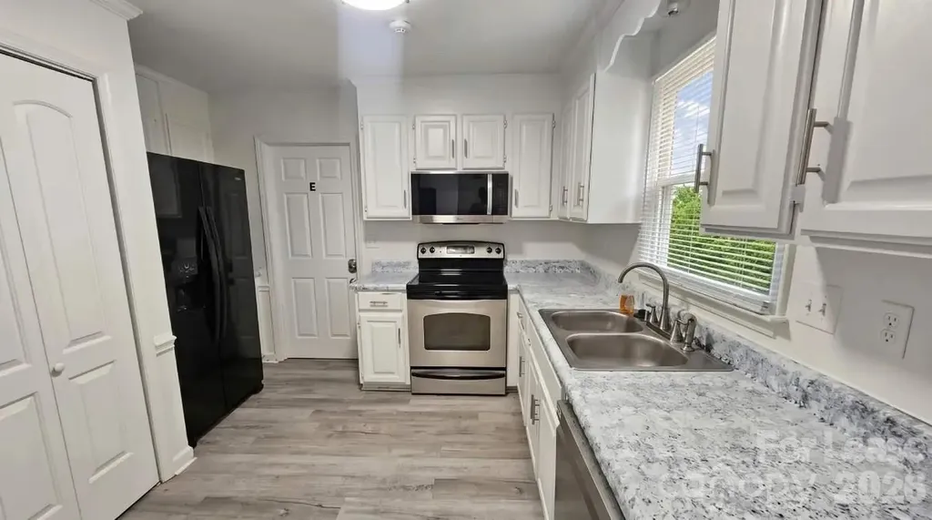 438 Blue Rock Drive Charlotte NC 28213