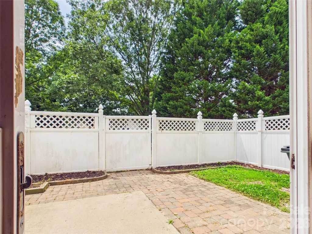11753 Coddington Ridge Drive Charlotte NC 28214