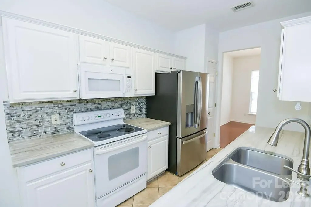 11738 Huxley Road Charlotte NC 28277