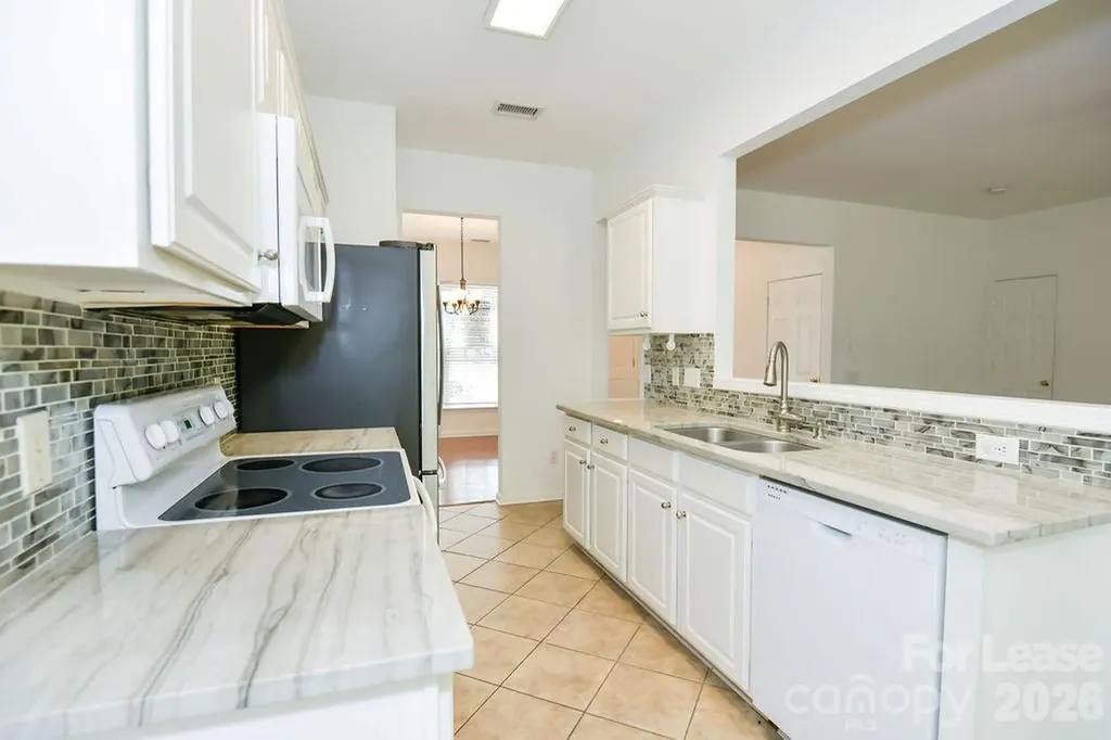 11738 Huxley Road Charlotte NC 28277