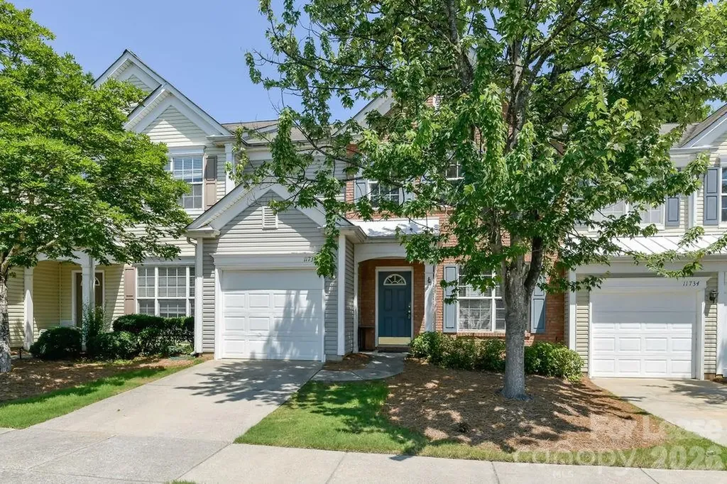 11738 Huxley Road Charlotte NC 28277
