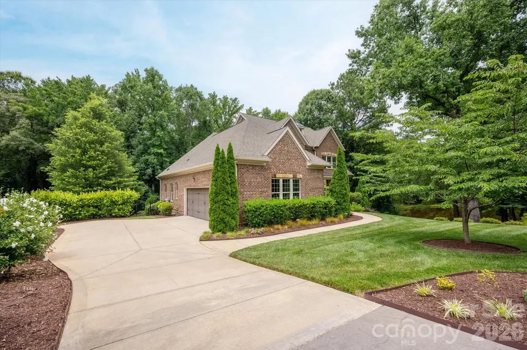 2020 Sherringham Way Waxhaw NC 28173