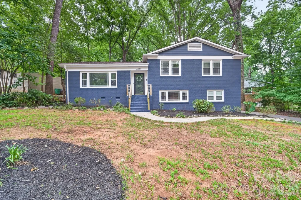 6209 Candlewood Drive Charlotte NC 28210