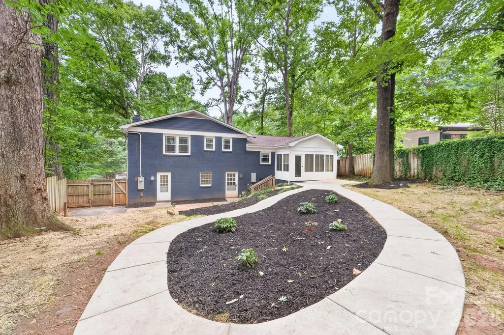 6209 Candlewood Drive Charlotte NC 28210