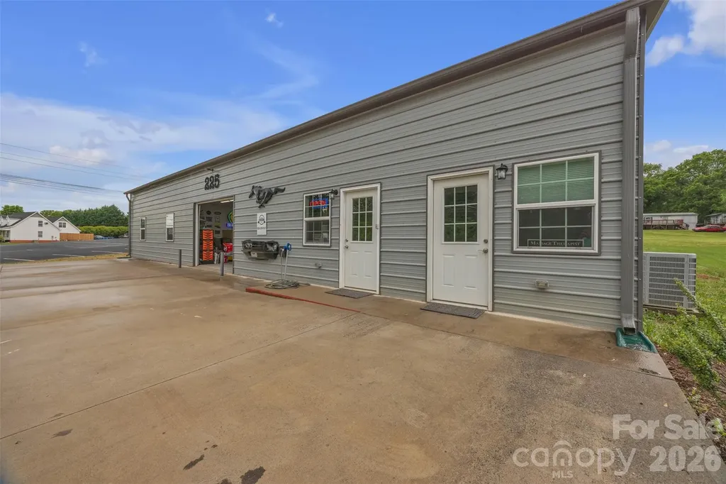 225 Nc Hwy 16 N Taylorsville NC 28681