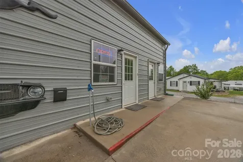 225 Nc Hwy 16 N Taylorsville NC 28681