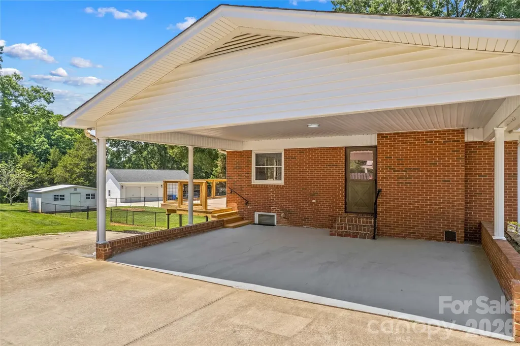 946 Shearers Road Mooresville NC 28115