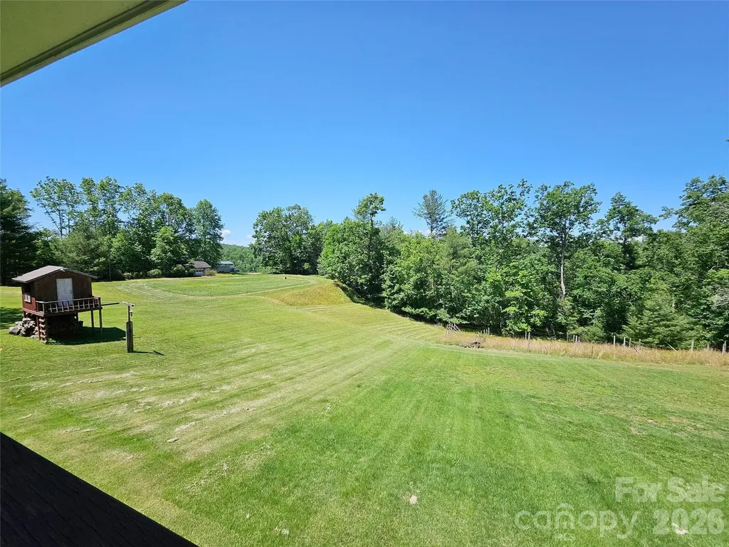 72 Ridgetop Lane Spruce Pine NC 28777