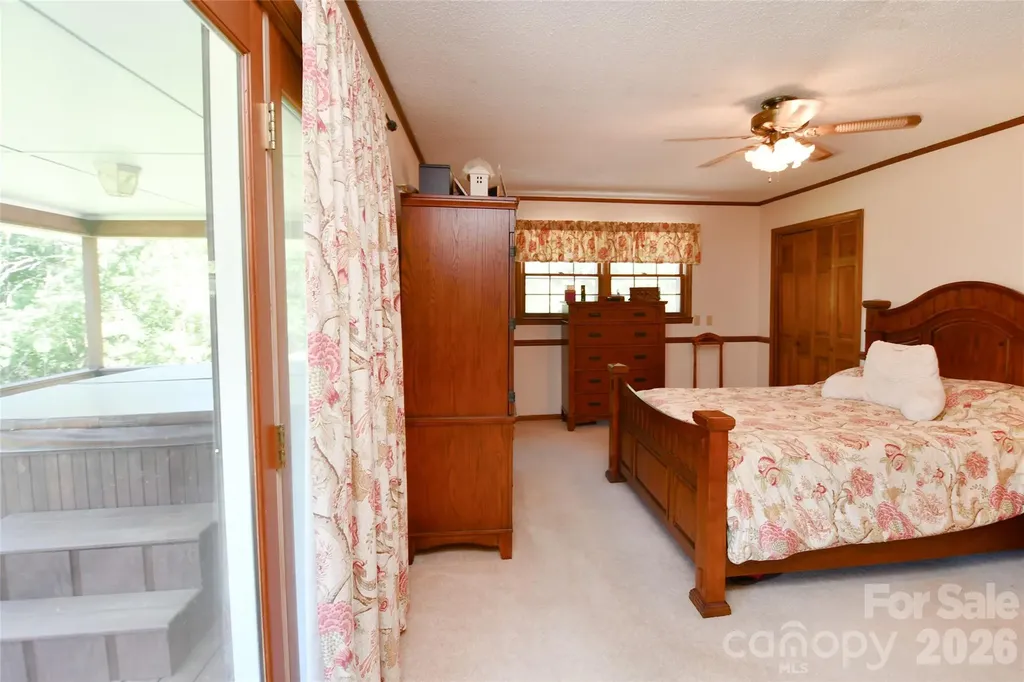 72 Ridgetop Lane Spruce Pine NC 28777