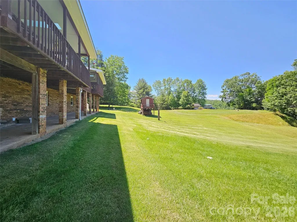 72 Ridgetop Lane Spruce Pine NC 28777