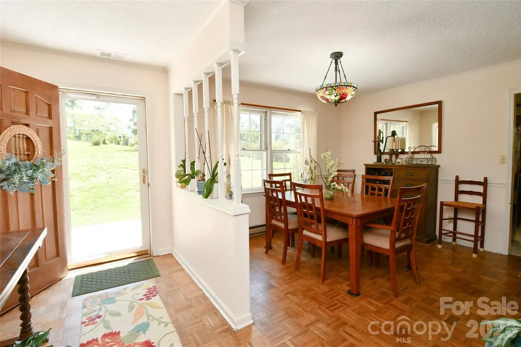 72 Ridgetop Lane Spruce Pine NC 28777