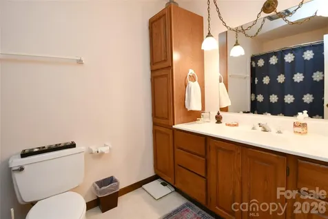 72 Ridgetop Lane Spruce Pine NC 28777