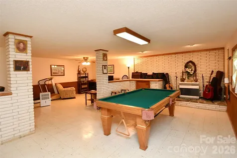 72 Ridgetop Lane Spruce Pine NC 28777