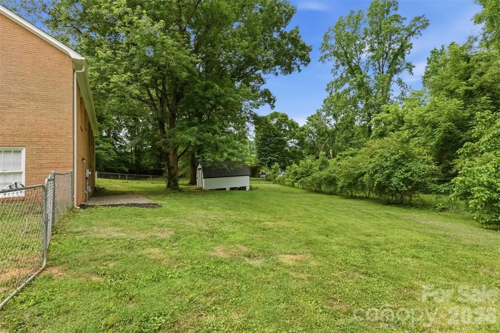 6742 Wild Turkey Lane Charlotte NC 28214