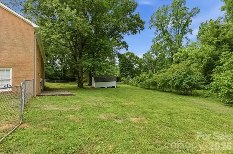 6742 Wild Turkey Lane Charlotte NC 28214