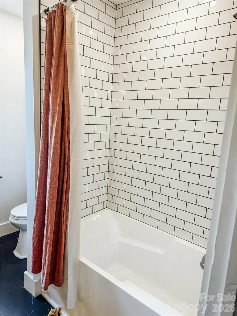 111 Bennett Street Burnsville NC 28714