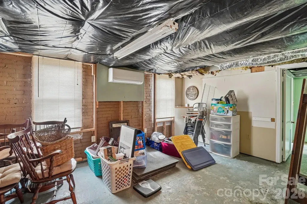 111 Bennett Street Burnsville NC 28714