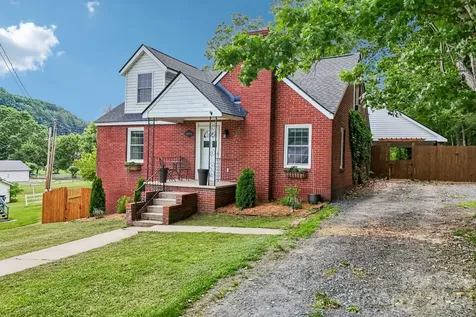 111 Bennett Street Burnsville NC 28714