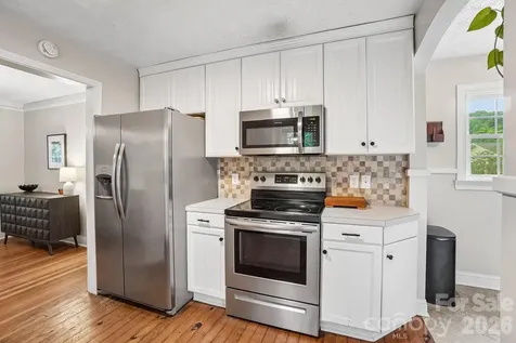 111 Bennett Street Burnsville NC 28714