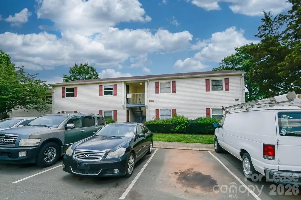 7981 Shady Oak Trail Charlotte NC 28210
