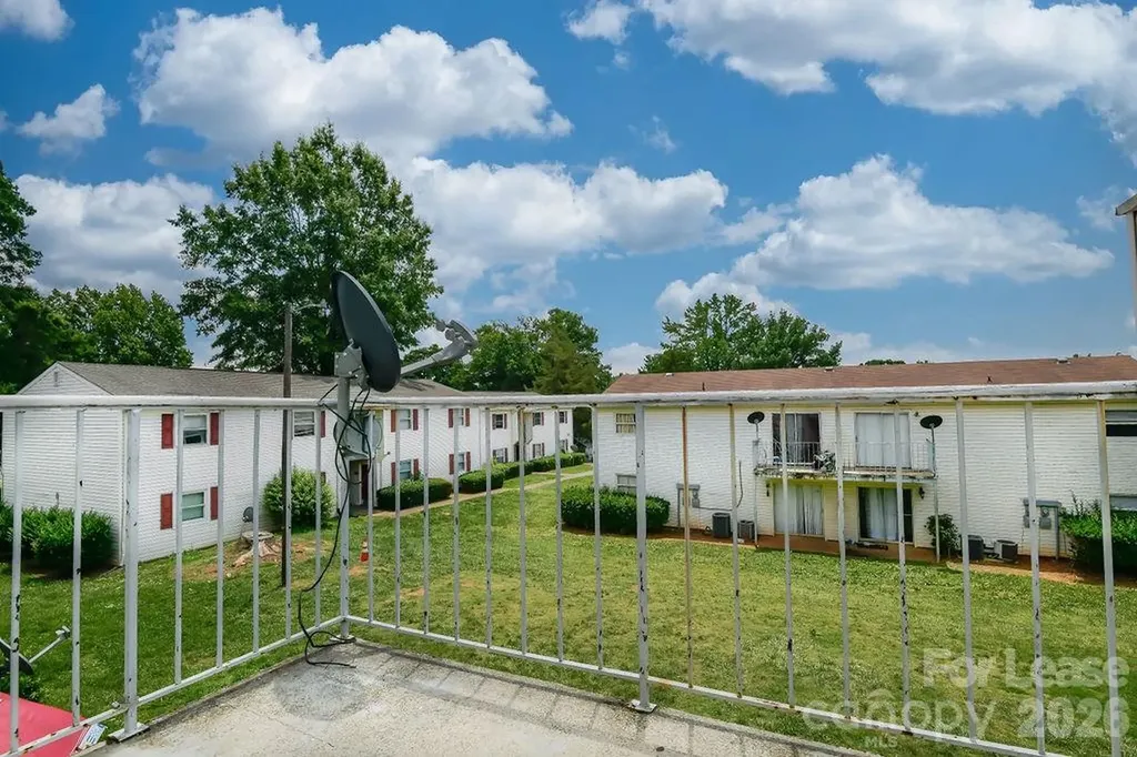 7981 Shady Oak Trail Charlotte NC 28210