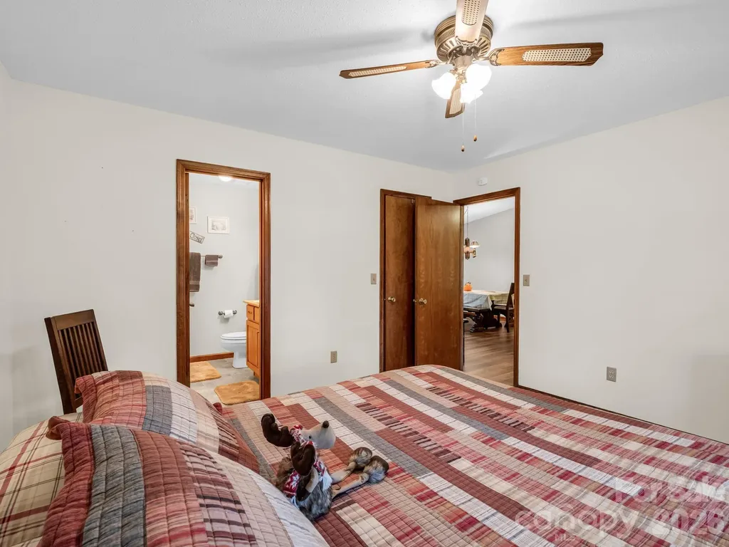 182 Resada Drive Brevard NC 28712