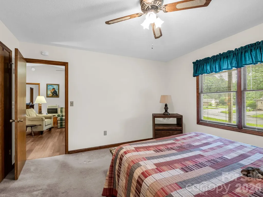 182 Resada Drive Brevard NC 28712
