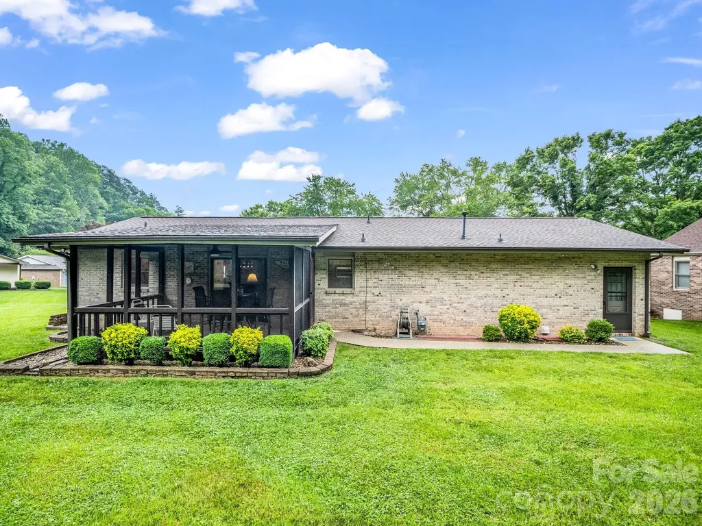 182 Resada Drive Brevard NC 28712